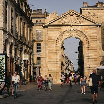 Porte Dijeaux de Bordeaux