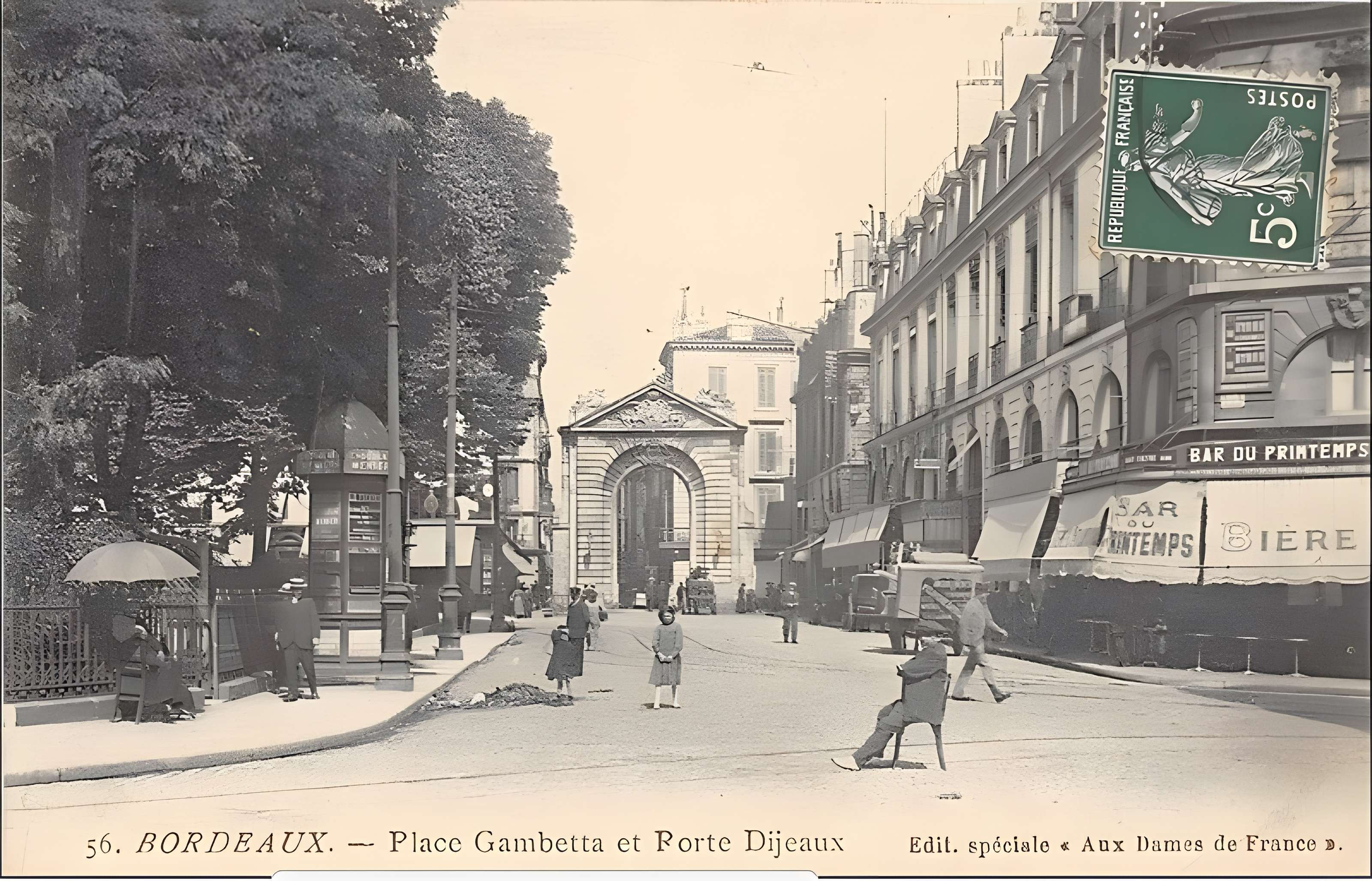 Porte Dijeaux de Bordeaux