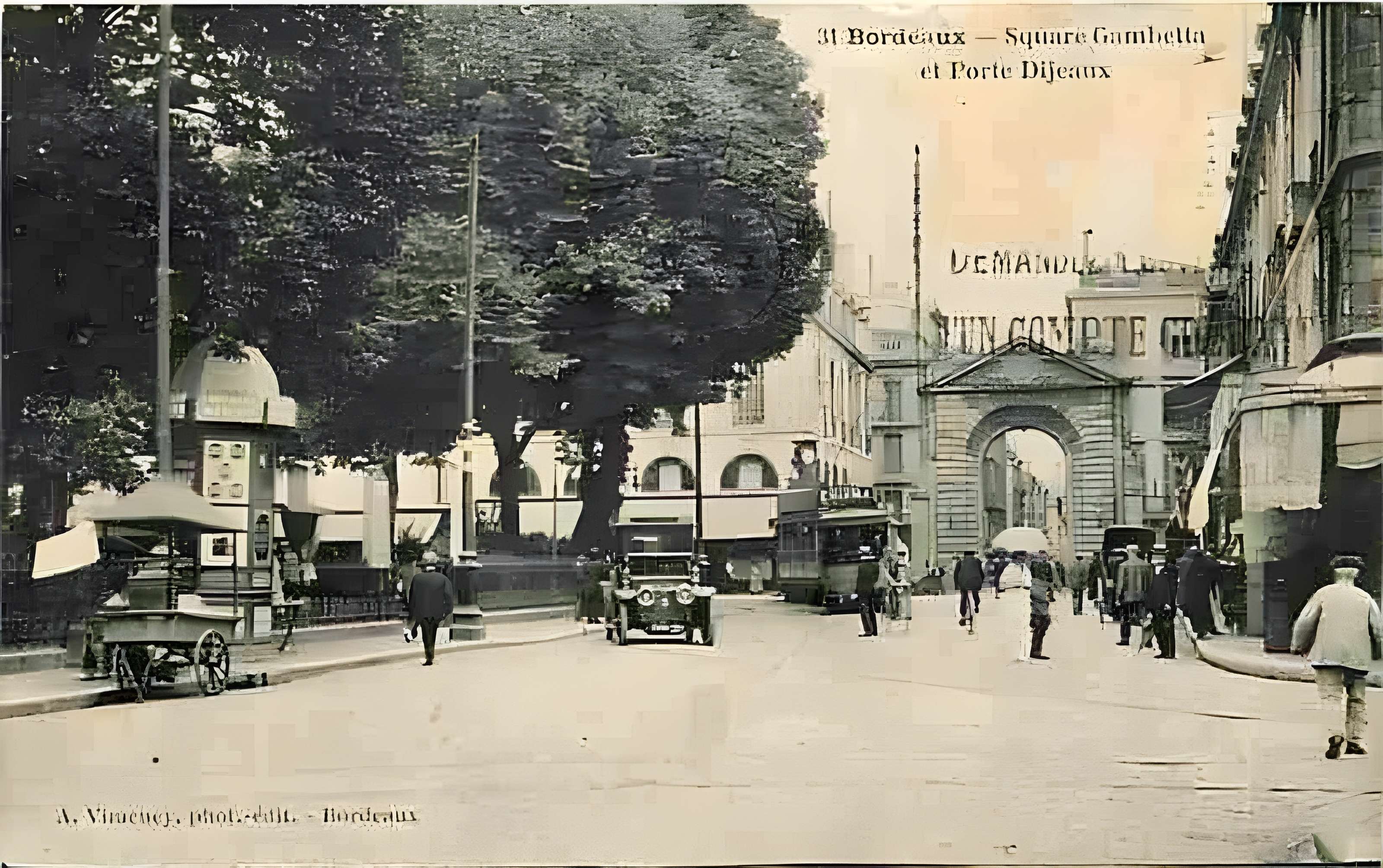 Porte Dijeaux de Bordeaux