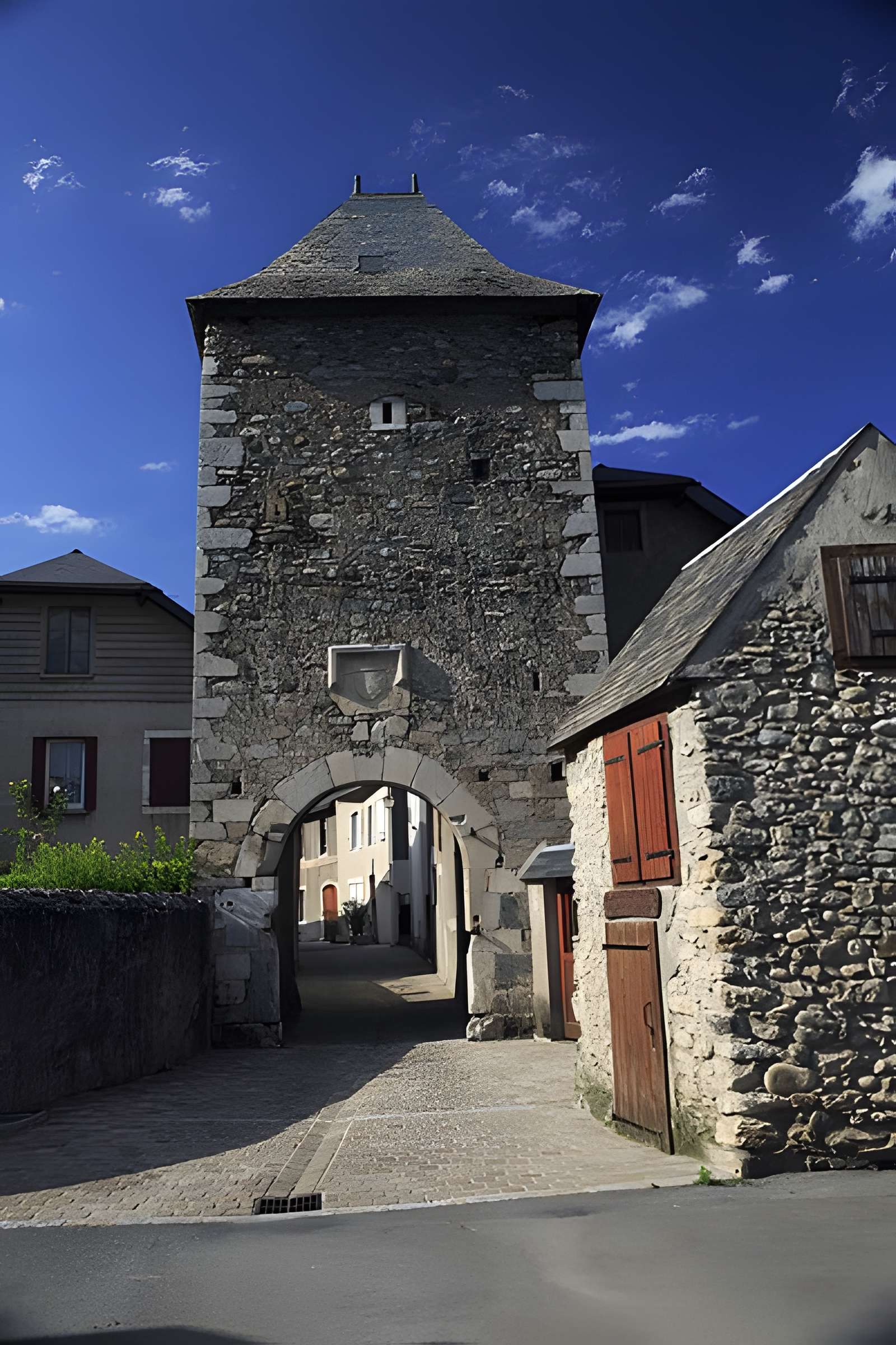 Porte Sainte-Quitterie de Sarrancolin
