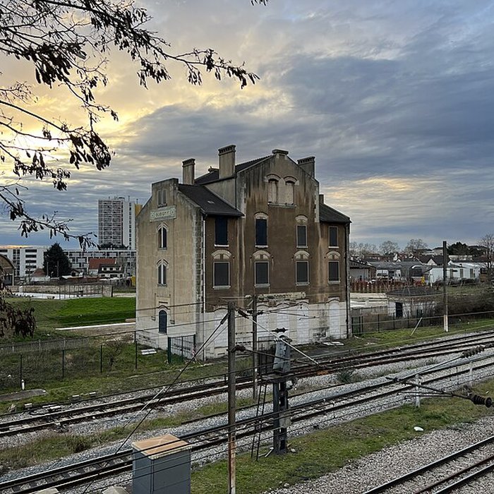 Photo de Ancienne gare SNCF de la Grande Ceinture