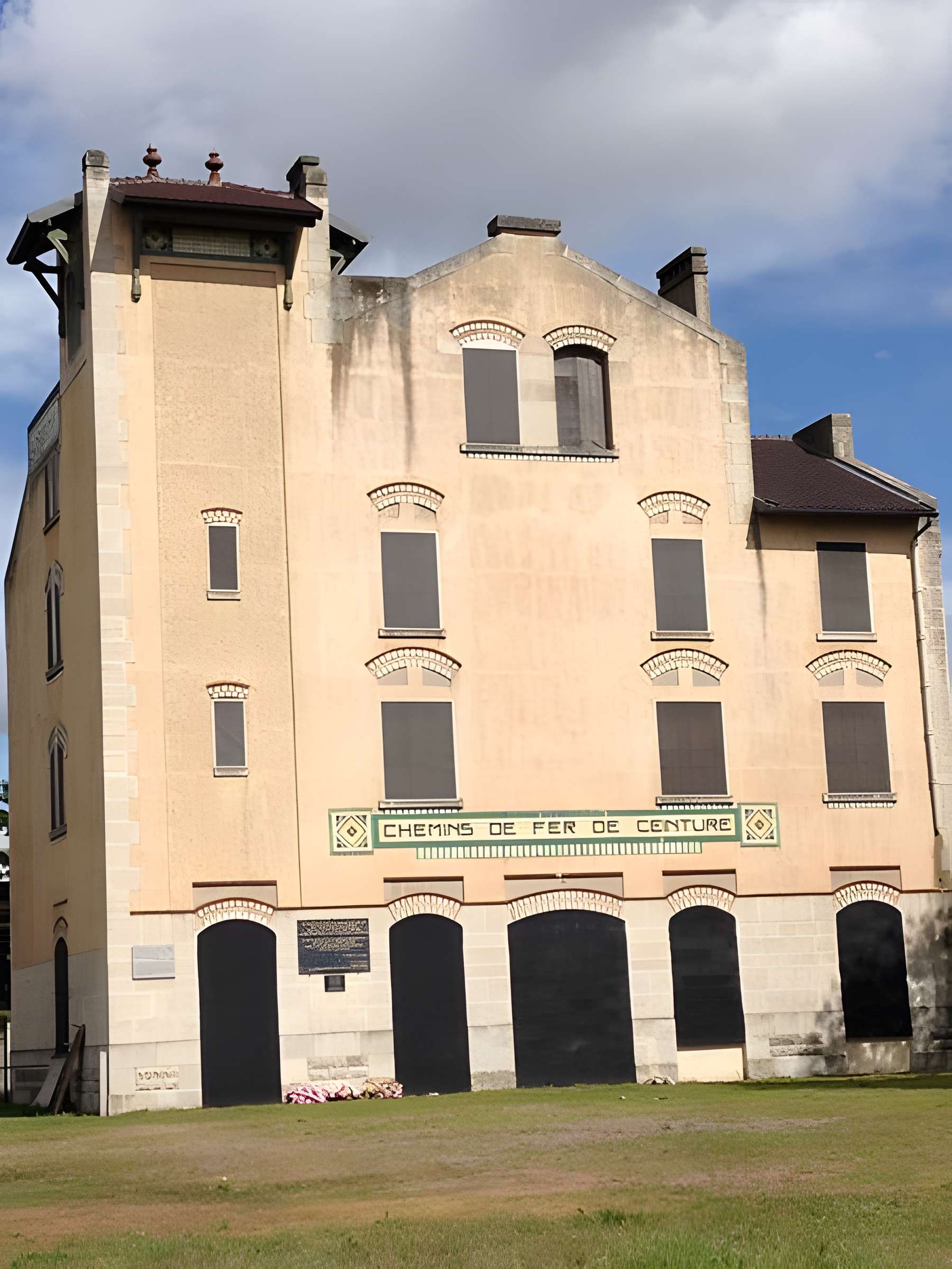 Ancienne gare SNCF de la Grande Ceinture