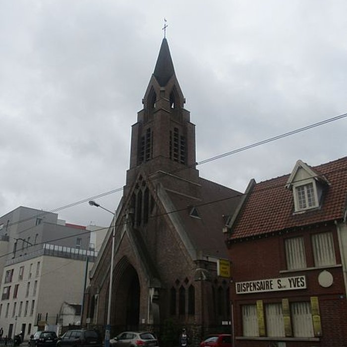 Photo de Eglise Saint-Yves-des-Quatre-Routes