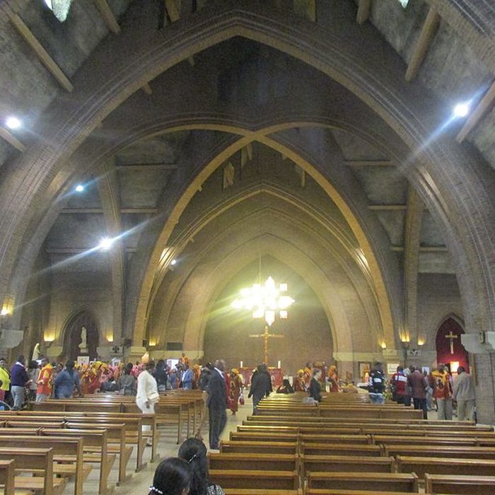 Photo de Eglise Saint-Yves-des-Quatre-Routes