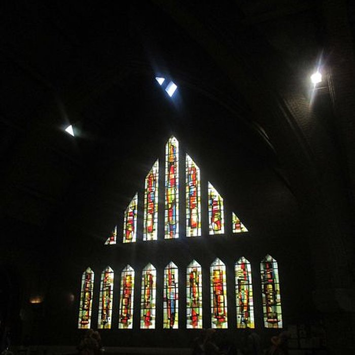 Photo de Eglise Saint-Yves-des-Quatre-Routes