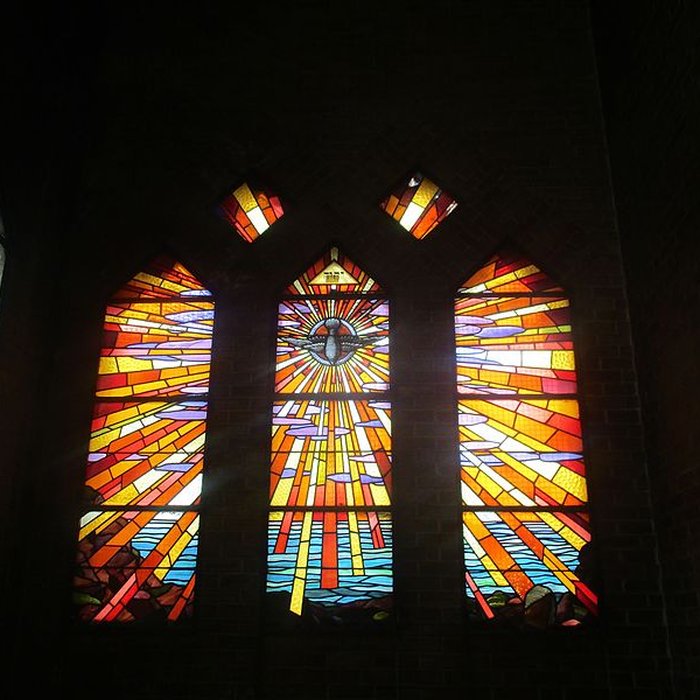 Photo de Eglise Saint-Yves-des-Quatre-Routes