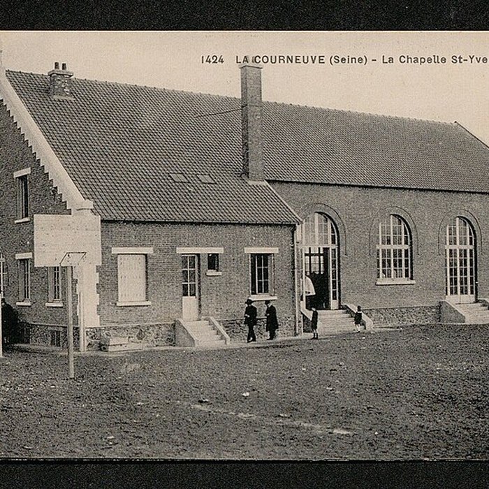 Photo de Eglise Saint-Yves-des-Quatre-Routes