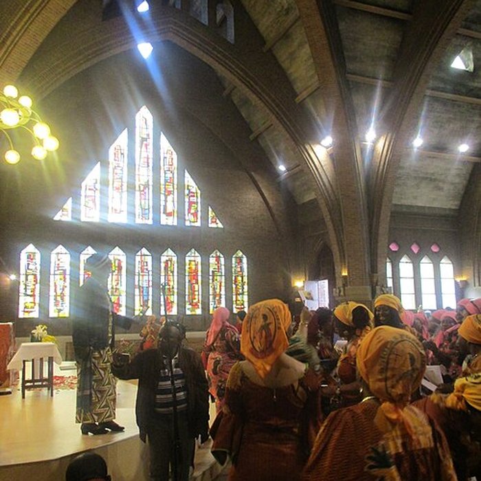 Photo de Eglise Saint-Yves-des-Quatre-Routes