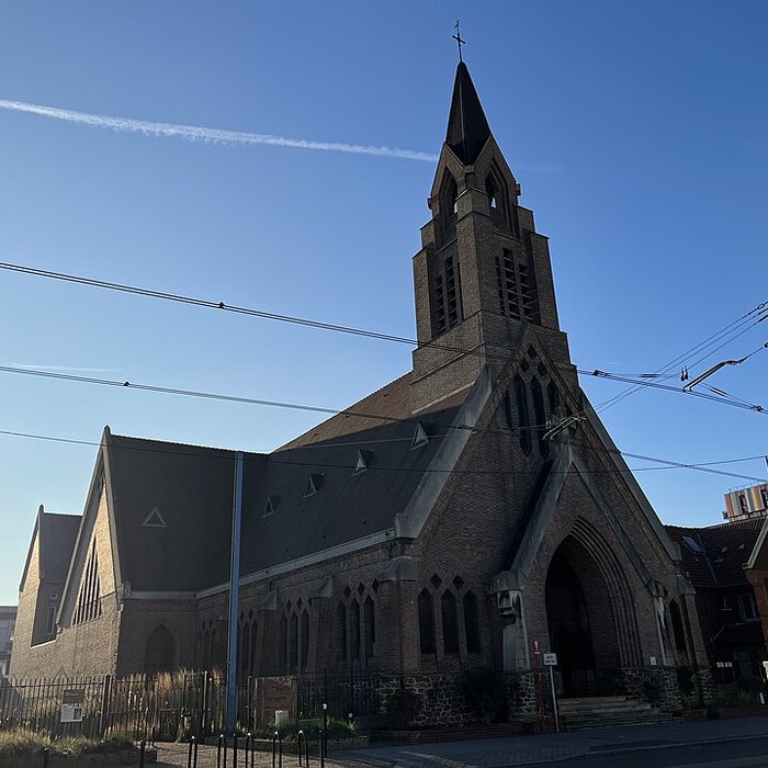 Photo de Eglise Saint-Yves-des-Quatre-Routes