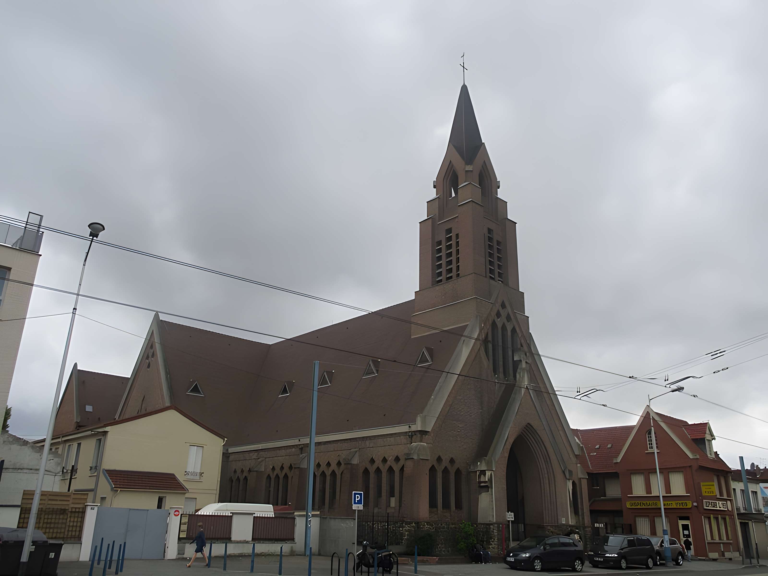 Eglise Saint-Yves-des-Quatre-Routes