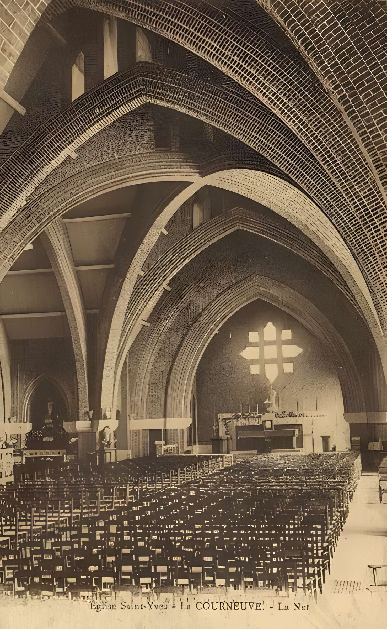 Eglise Saint-Yves-des-Quatre-Routes