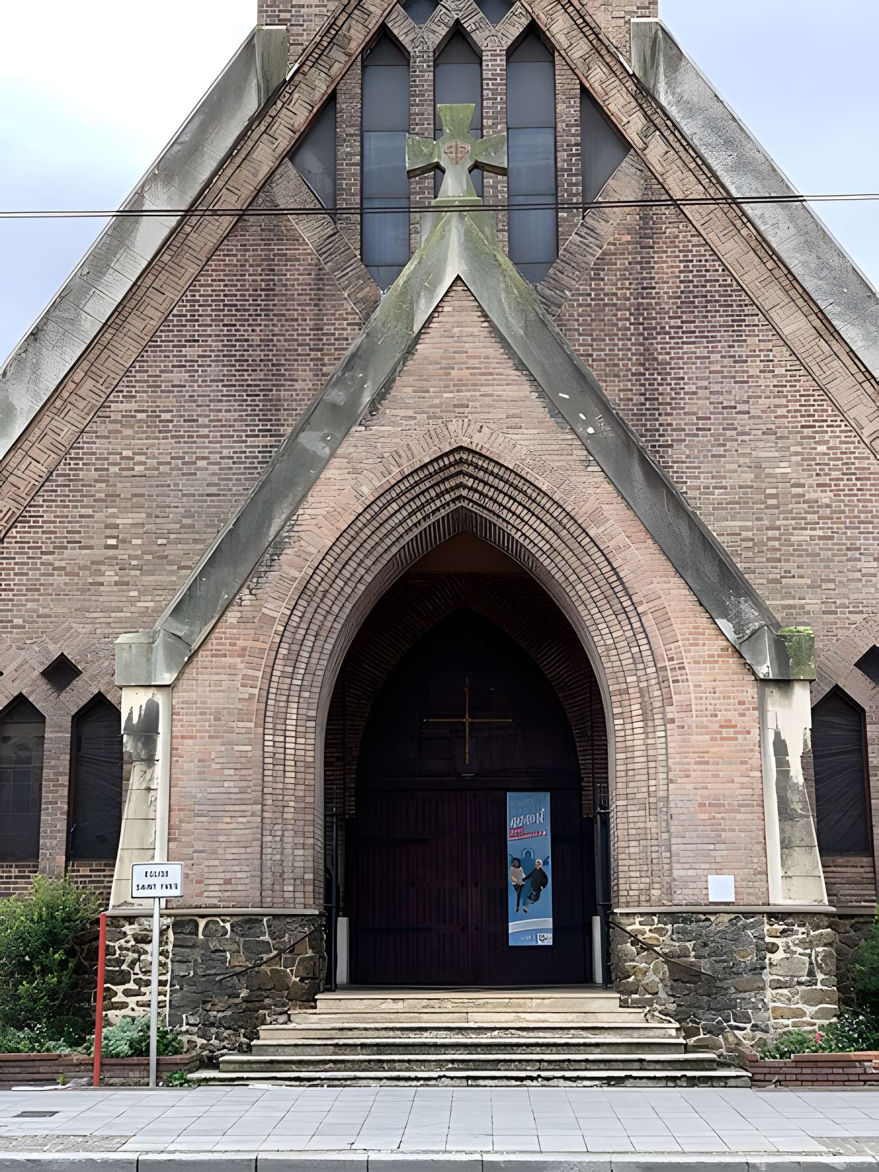 Eglise Saint-Yves-des-Quatre-Routes