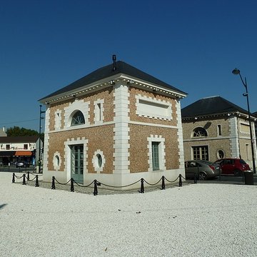 Ancien parc à langlaise du duc dOrléans également sur commune des Pavillons-sous-Bois et lycée Albert Schweitzer