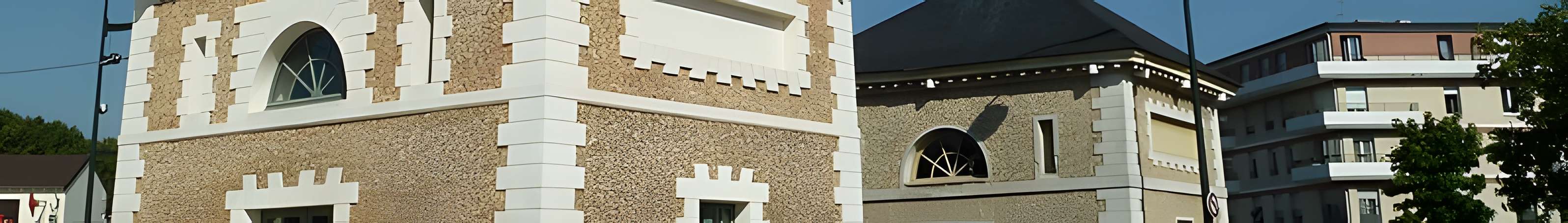 Ancien parc à l'anglaise du duc d'Orléans (également sur commune des Pavillons-sous-Bois) et lycée Albert Schweitzer