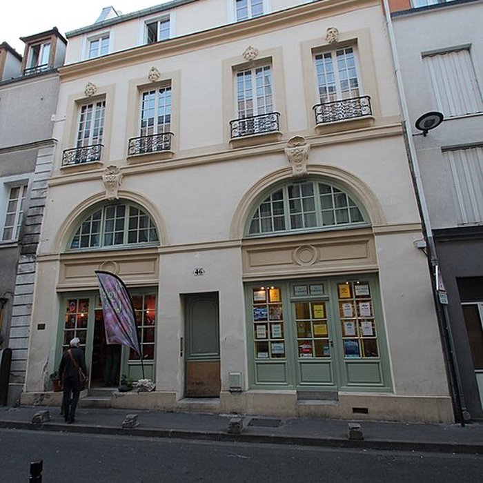 Photo de Maison dite Maison des Masques ou Maison des Quatre-Saisons