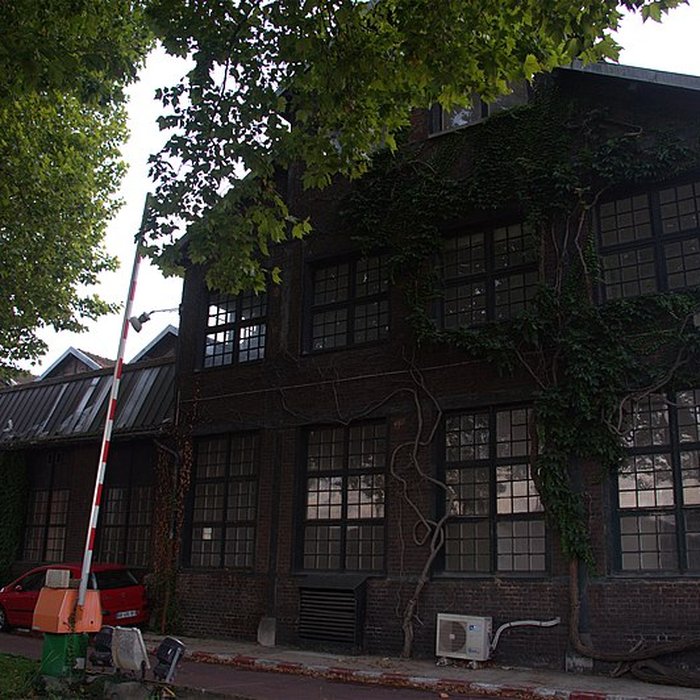 Photo de Usine de lOrfèvrerie Christofle
