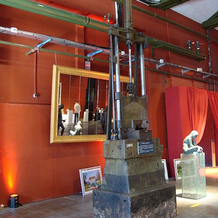 Photo de Usine de lOrfèvrerie Christofle