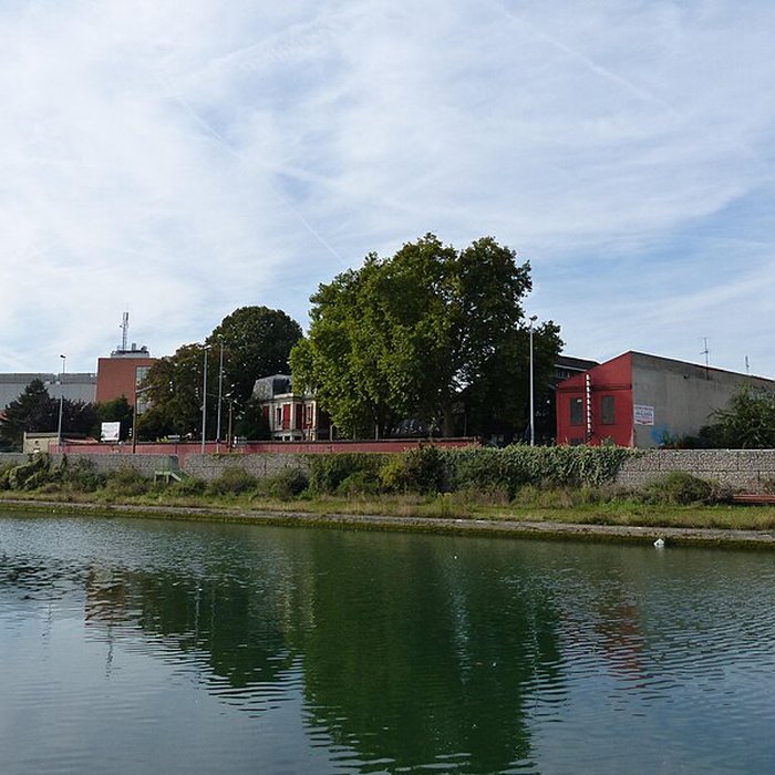 Photo de Usine de lOrfèvrerie Christofle