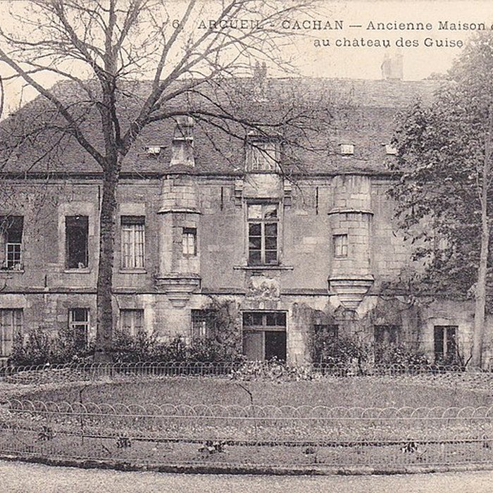 Photo de Maison des Gardes de lancien château