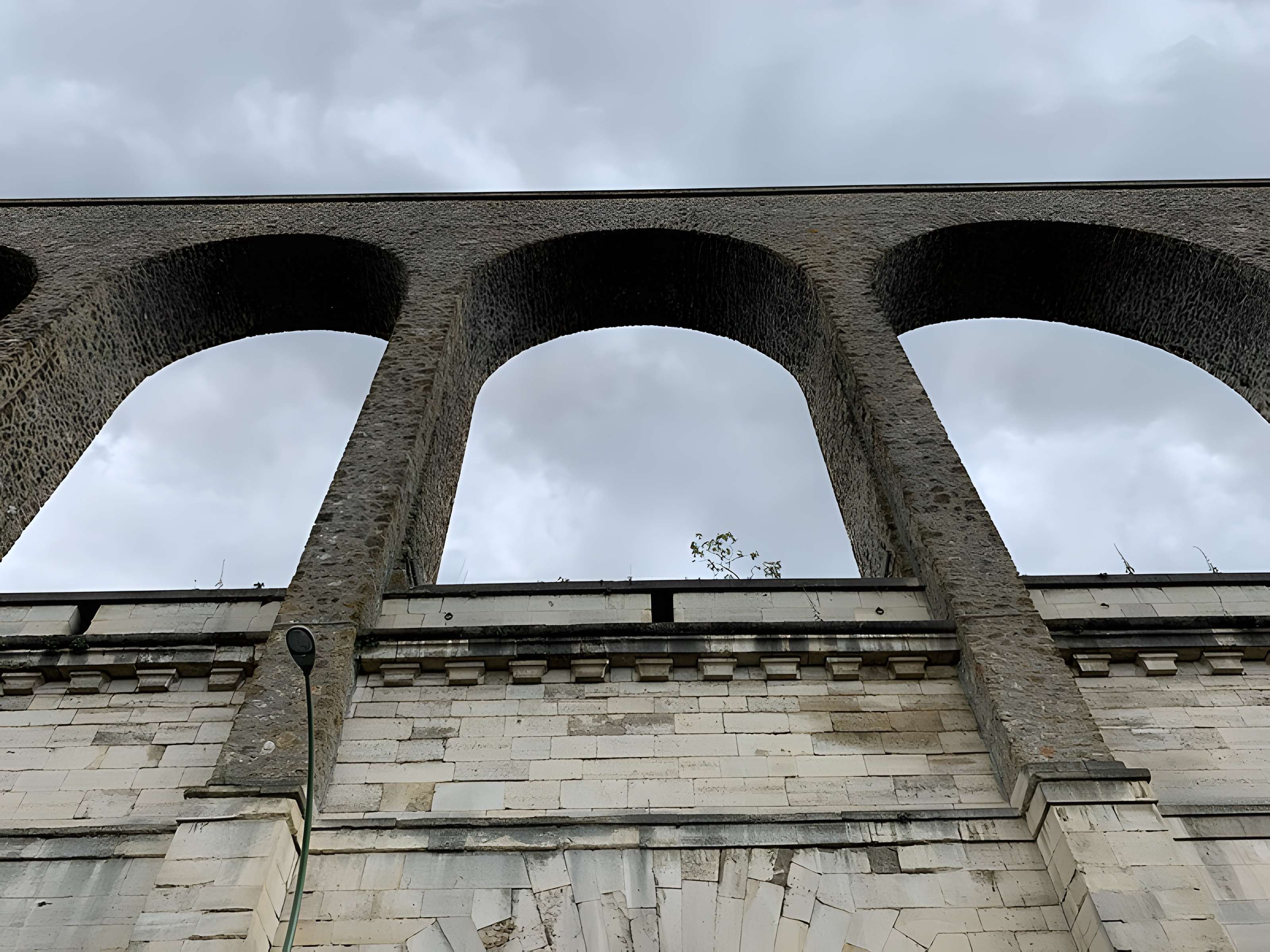 Aqueduc des Eaux de Rungis (également sur communes de Rungis, Fresnes, L'Hay-les-Roses, Cachan, Arcueil et Paris 14)