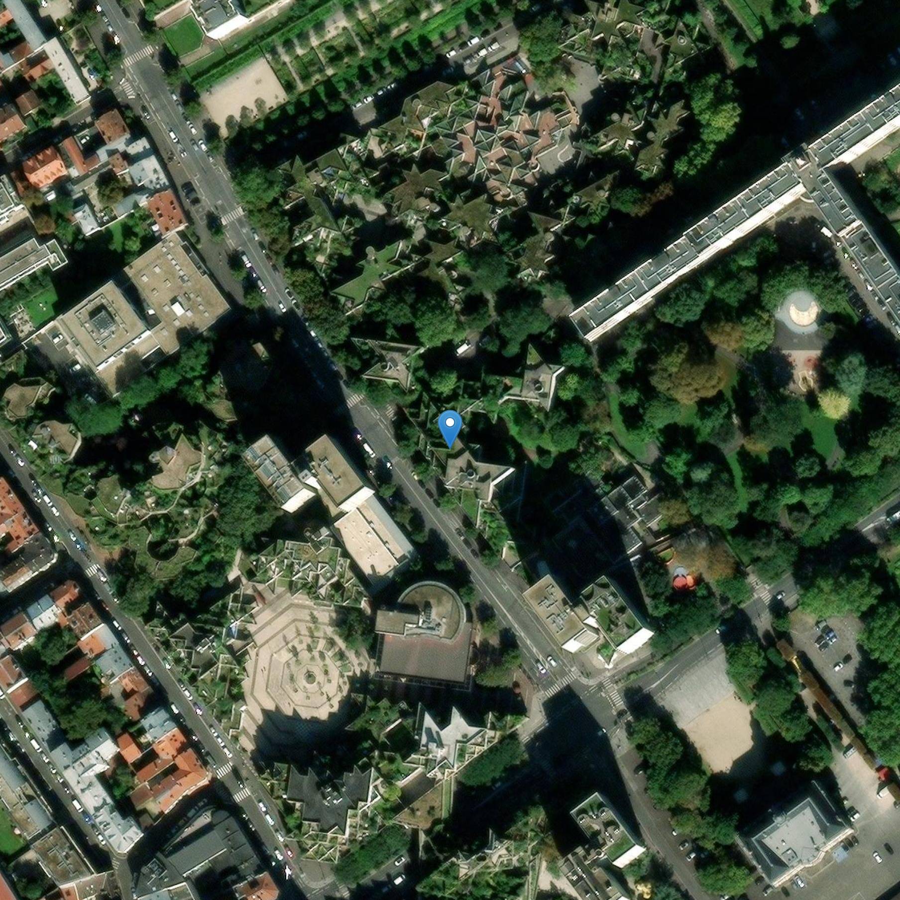 Photo de Danielle-Casanova Building