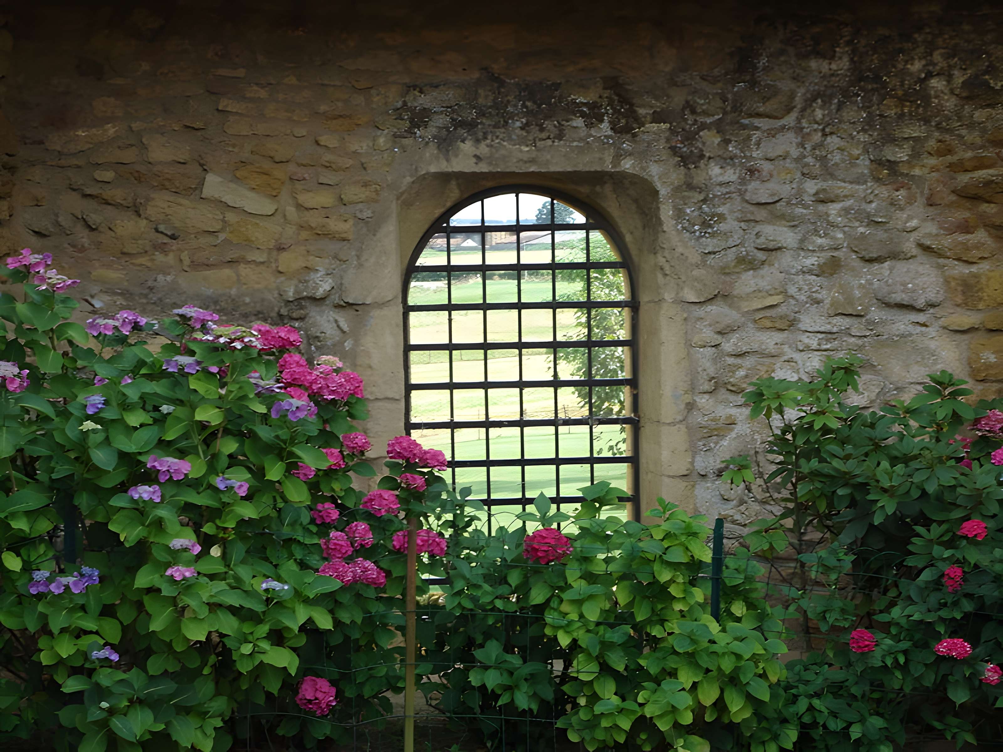 Prieuré d'Anzy-le-Duc