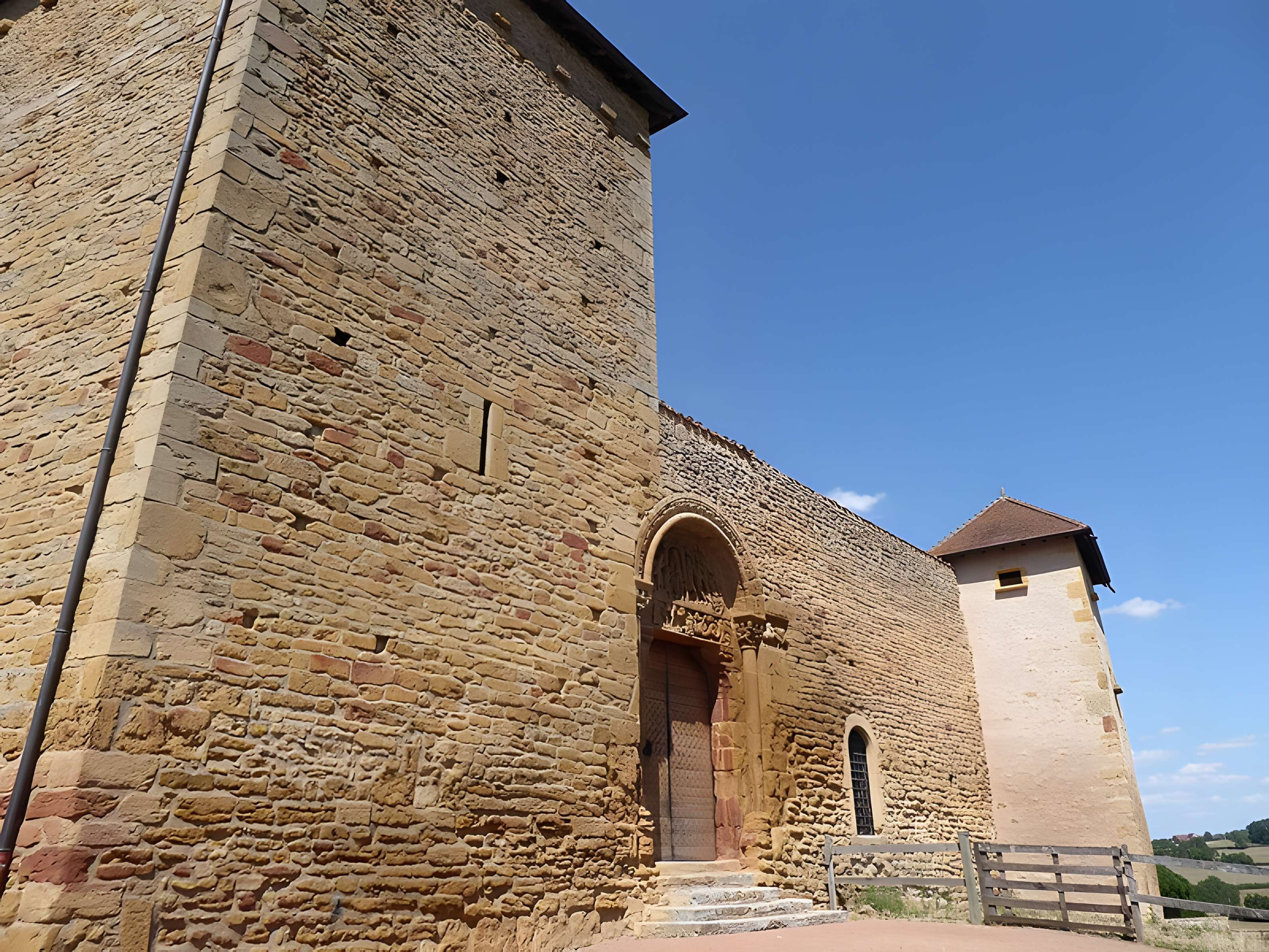 Prieuré d'Anzy-le-Duc