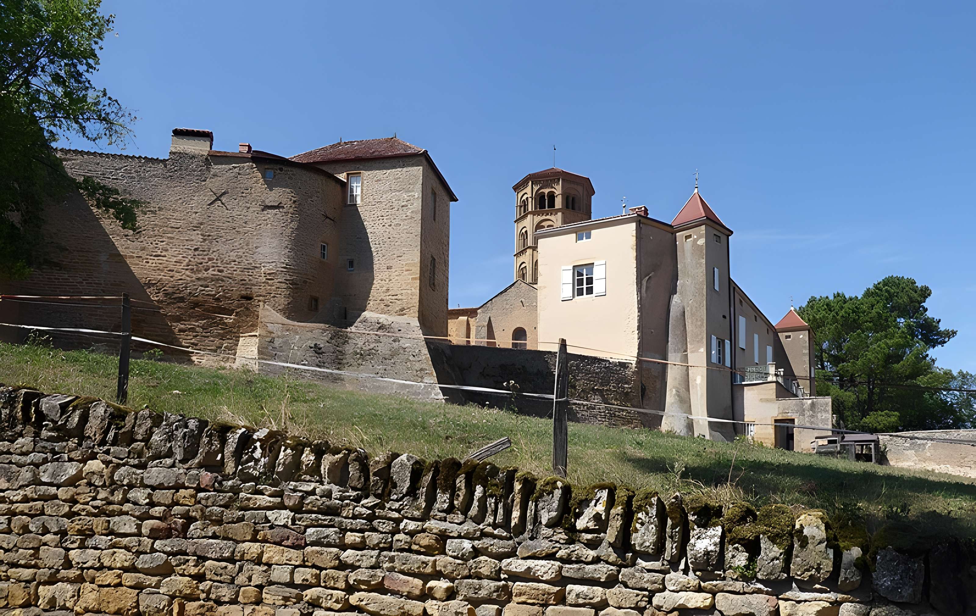 Prieuré d'Anzy-le-Duc