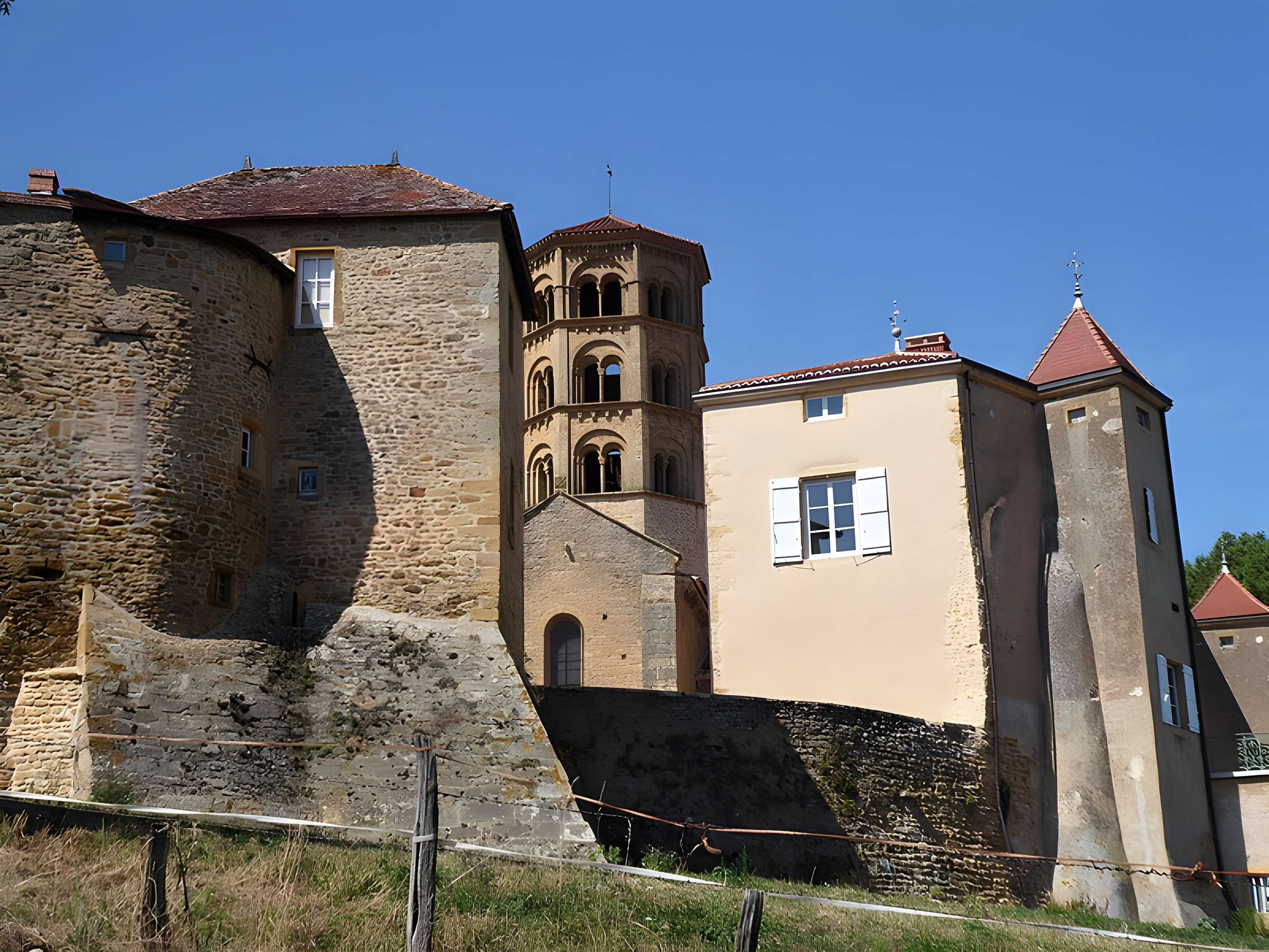 Prieuré d'Anzy-le-Duc