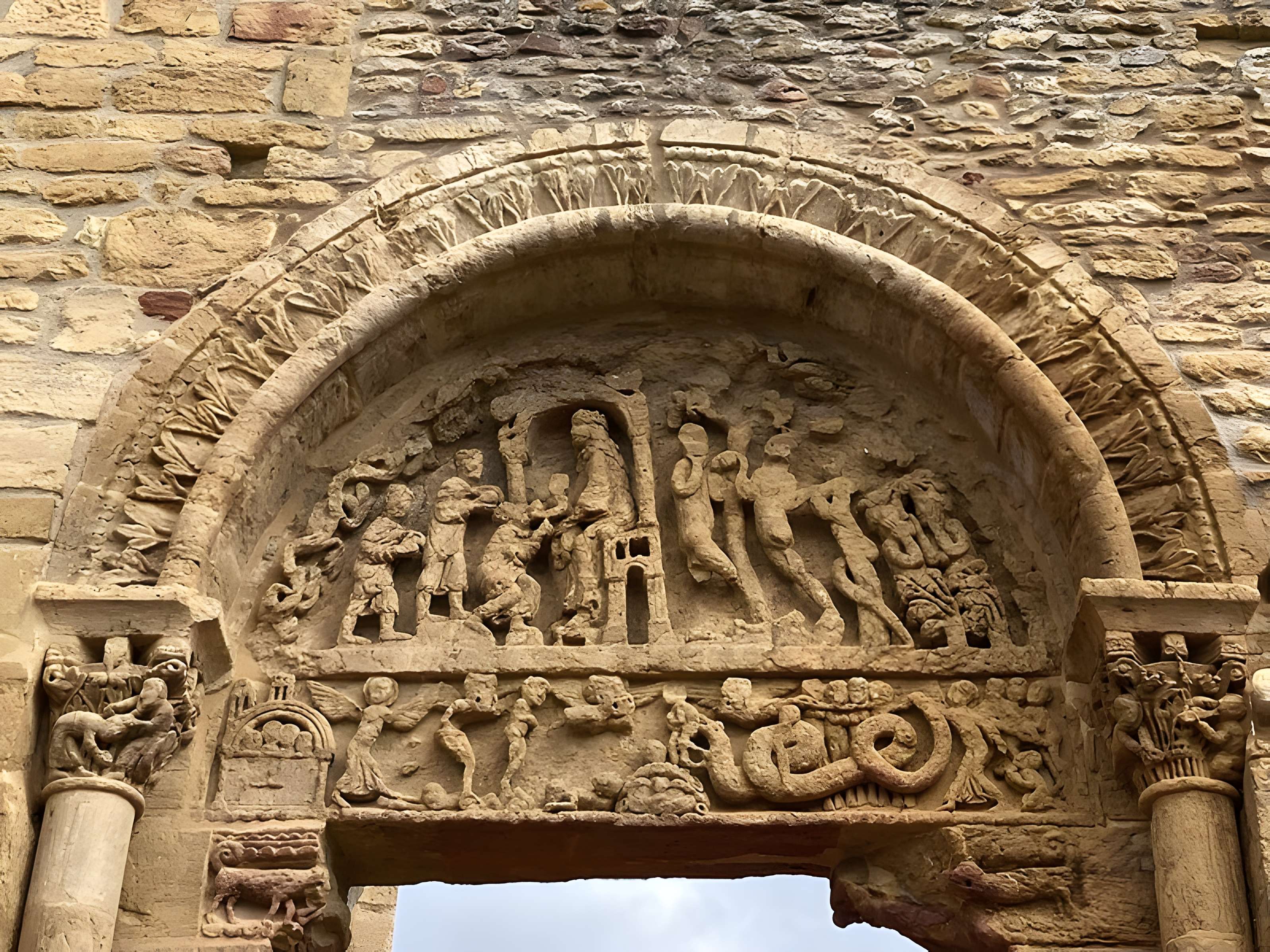 Prieuré d'Anzy-le-Duc