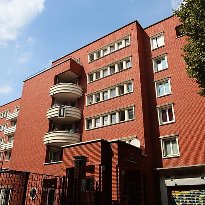Photo de Cité dHabitations à Bon Marché du Square Dufourmantelle, délimitée par la rue Jean-Jaurès, la rue de Rome, lavenue de la Liberté et le square Gabriel-Fauré