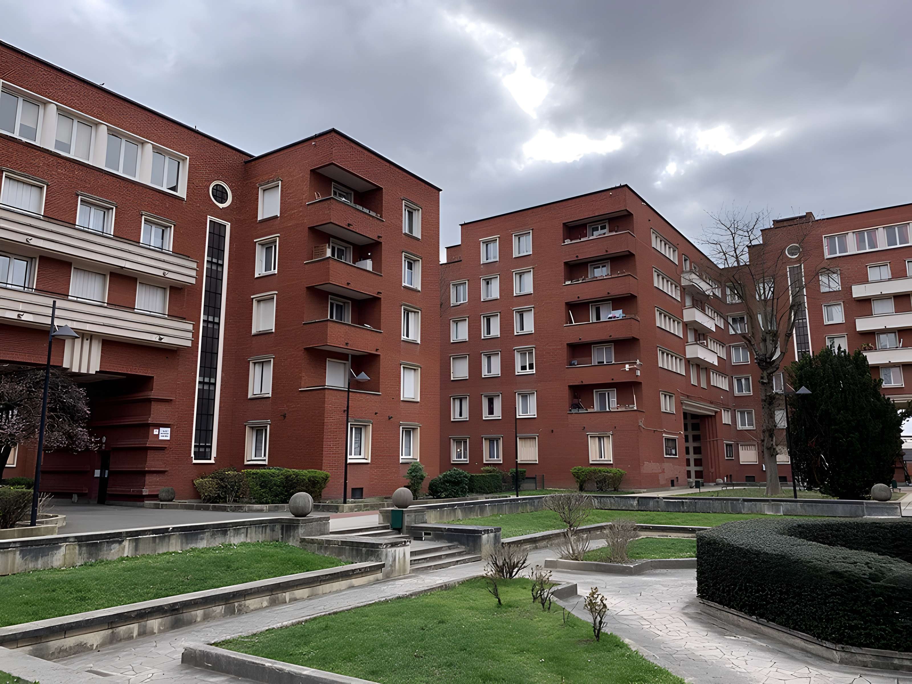 Cité d'Habitations à Bon Marché du Square Dufourmantelle, délimitée par la rue Jean-Jaurès, la rue de Rome, l'avenue de la Liberté et le square Gabriel-Fauré