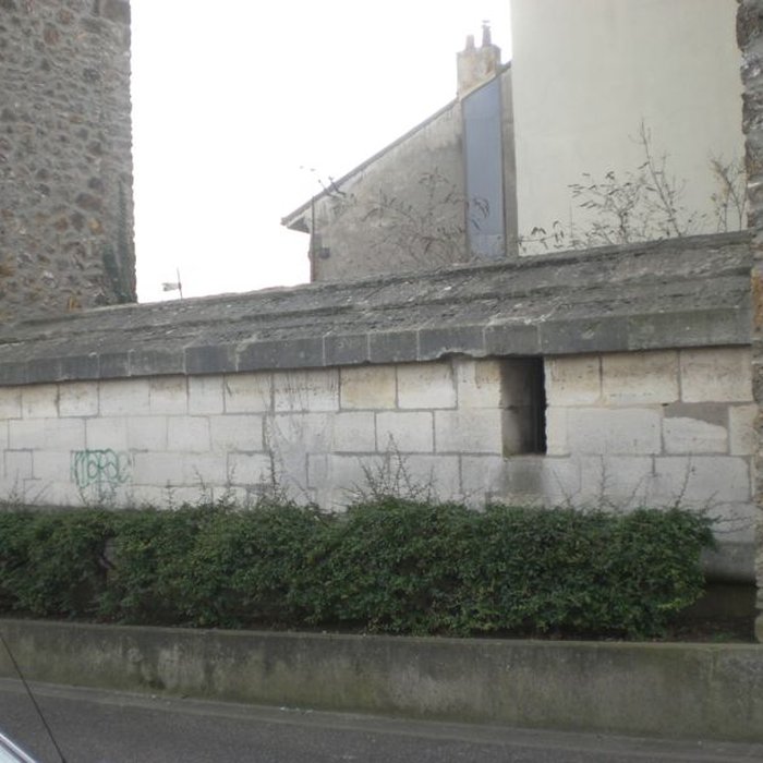 Photo de Aqueduc des eaux de Rungis également sur communes de Fresnes, LHay-les-Roses, Cachan, Arcueil, Gentilly et Paris 14