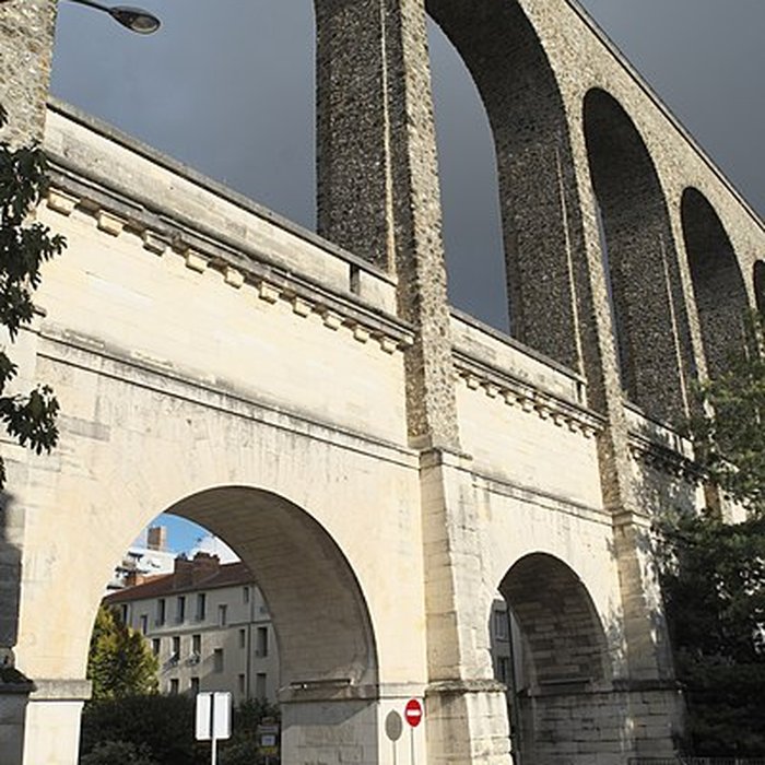 Photo de Aqueduc des eaux de Rungis également sur communes de Fresnes, LHay-les-Roses, Cachan, Arcueil, Gentilly et Paris 14