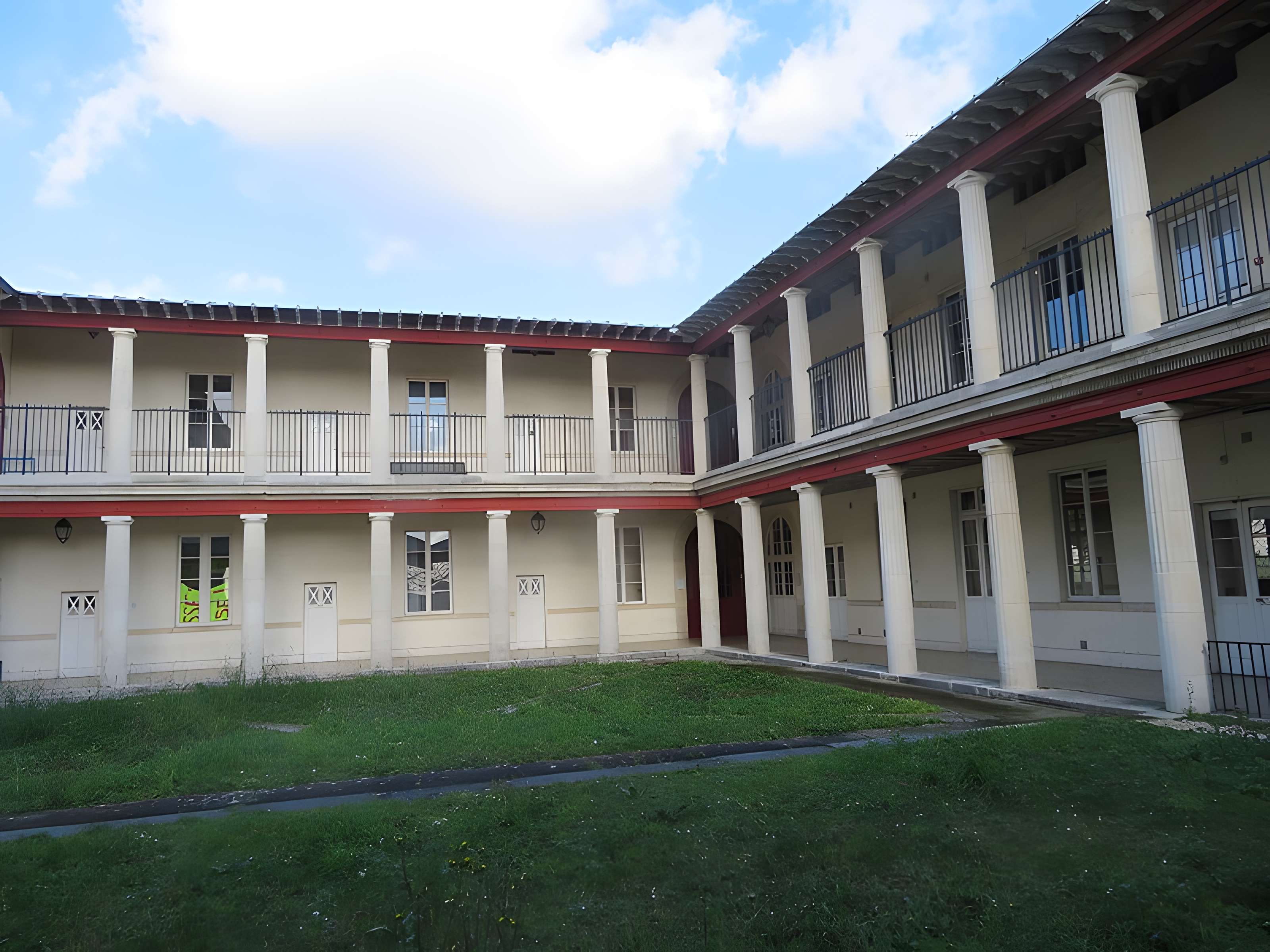 Hôpital Esquirol (ancien asile de Charenton)