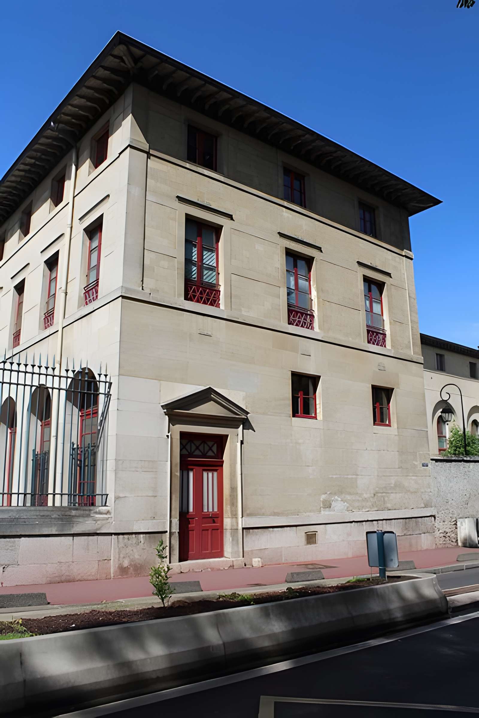 Hôpital Esquirol (ancien asile de Charenton)