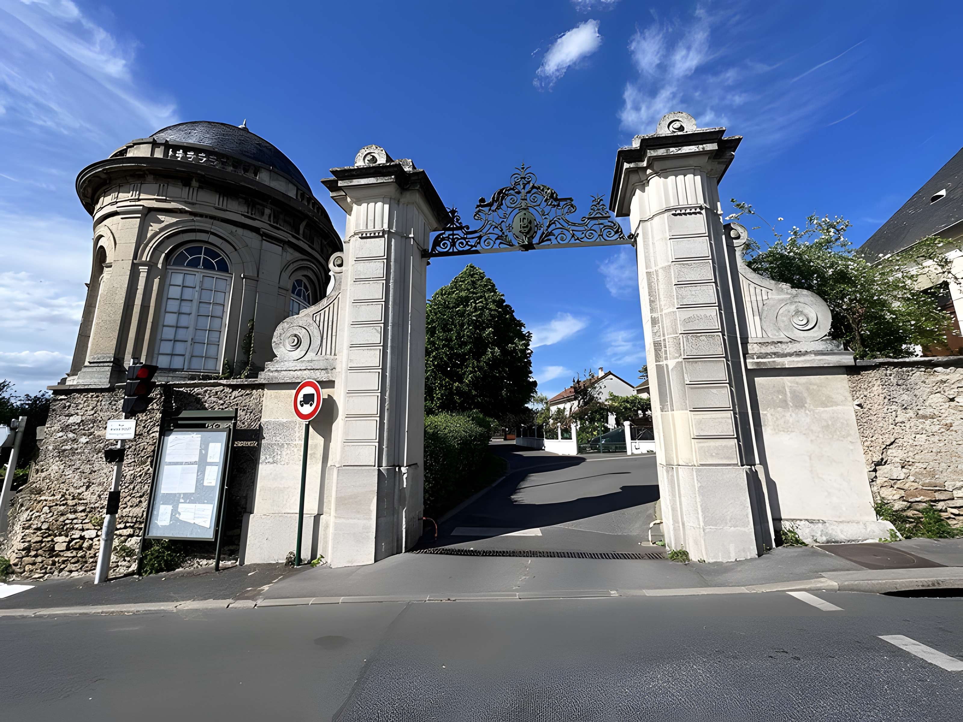 Petit pavillon dit La tourelle