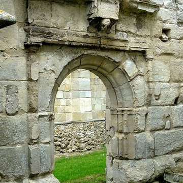 Eglise restes de lancienne