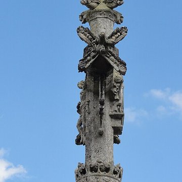 Croix de cimetière du 15s