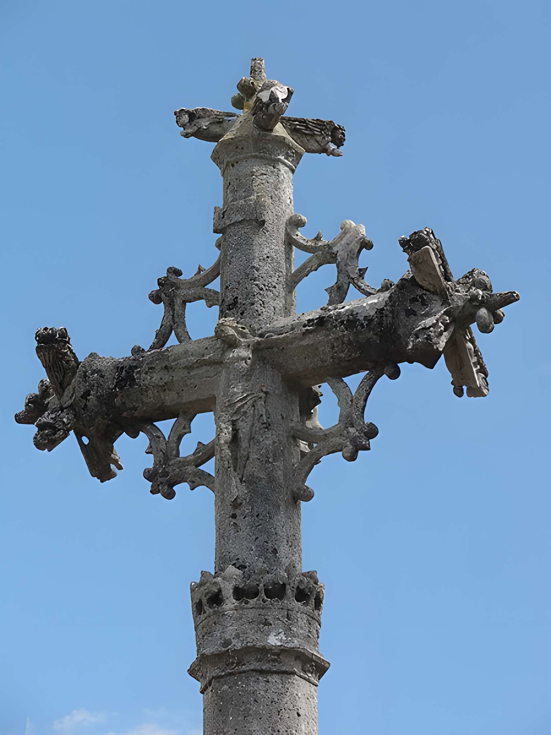 Croix de cimetière du 15s