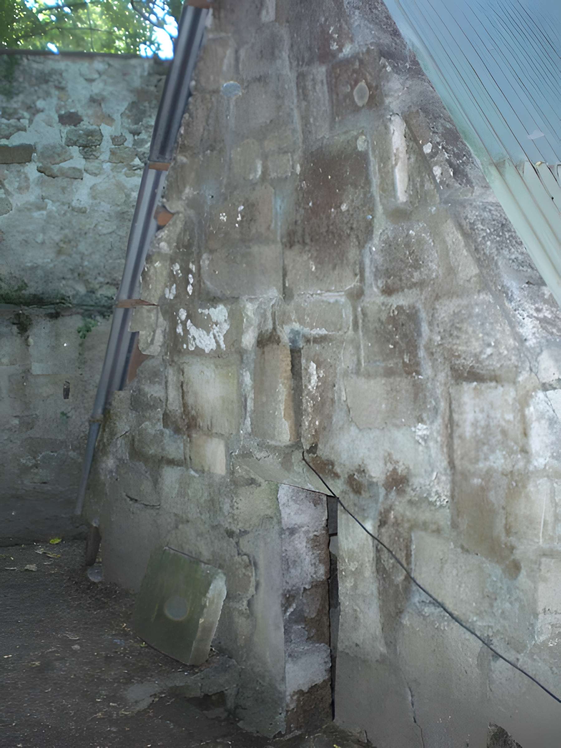 Réseau d'adduction d'eau de l'abbaye de Royaumont, dénommé Fontaine aux Moines