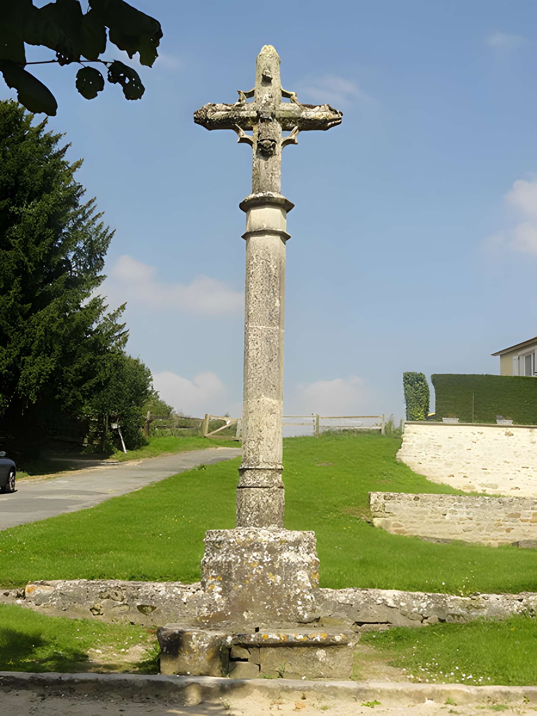 Croix de cimetière