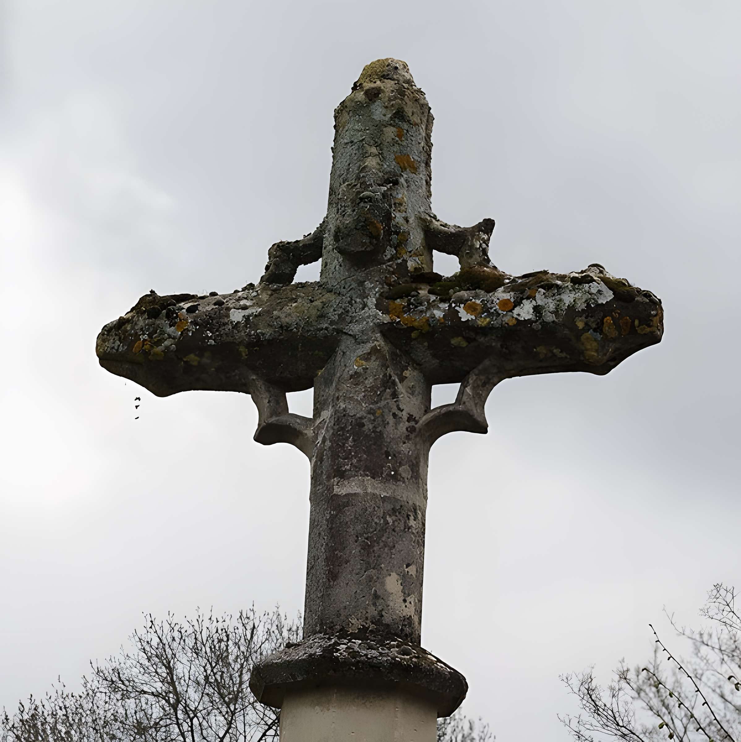 Croix de cimetière
