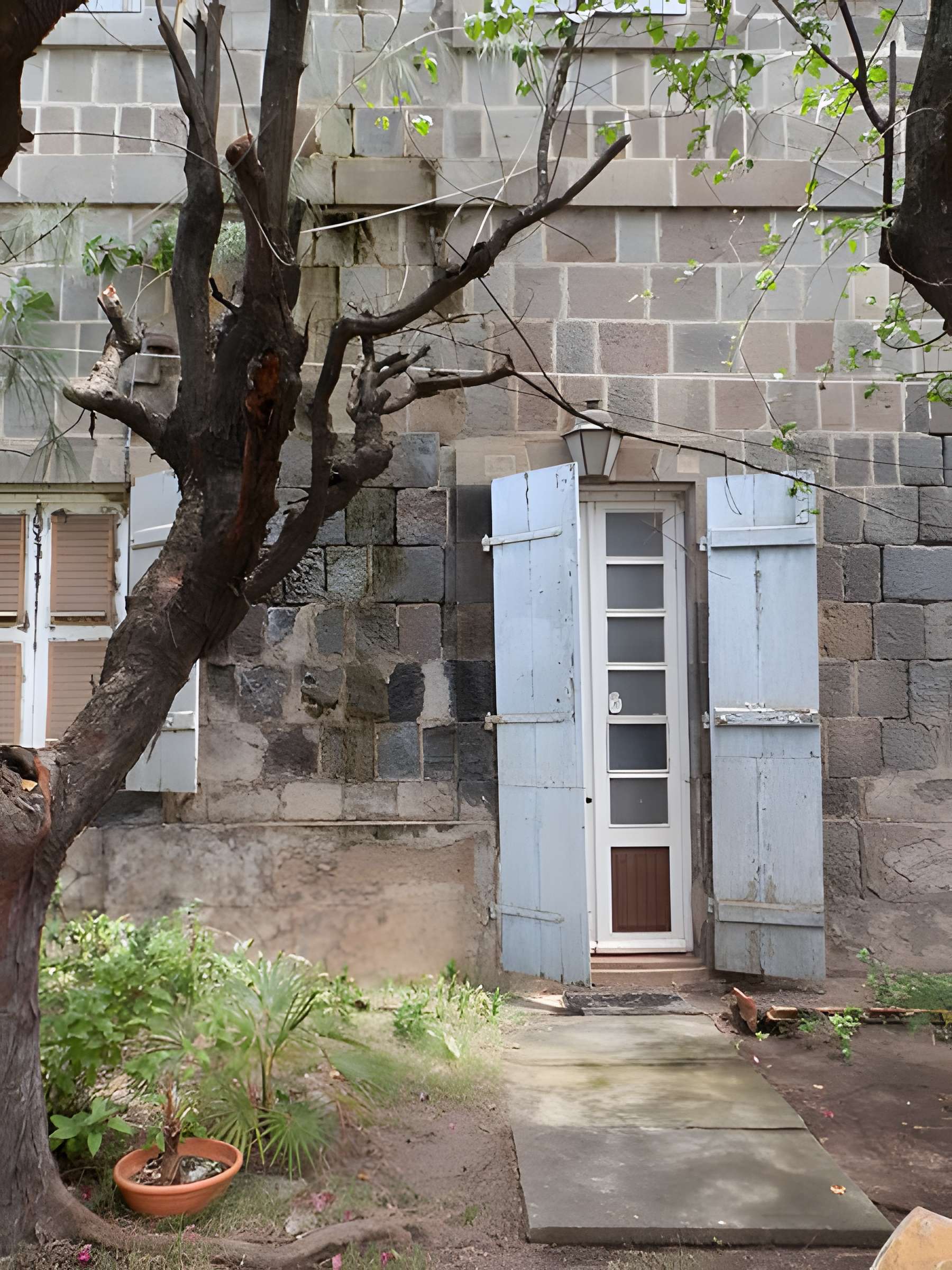 Ancienne caserne d'artillerie dite l'Arsenal