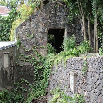 Aqueduc et réservoir de Petite Guinée