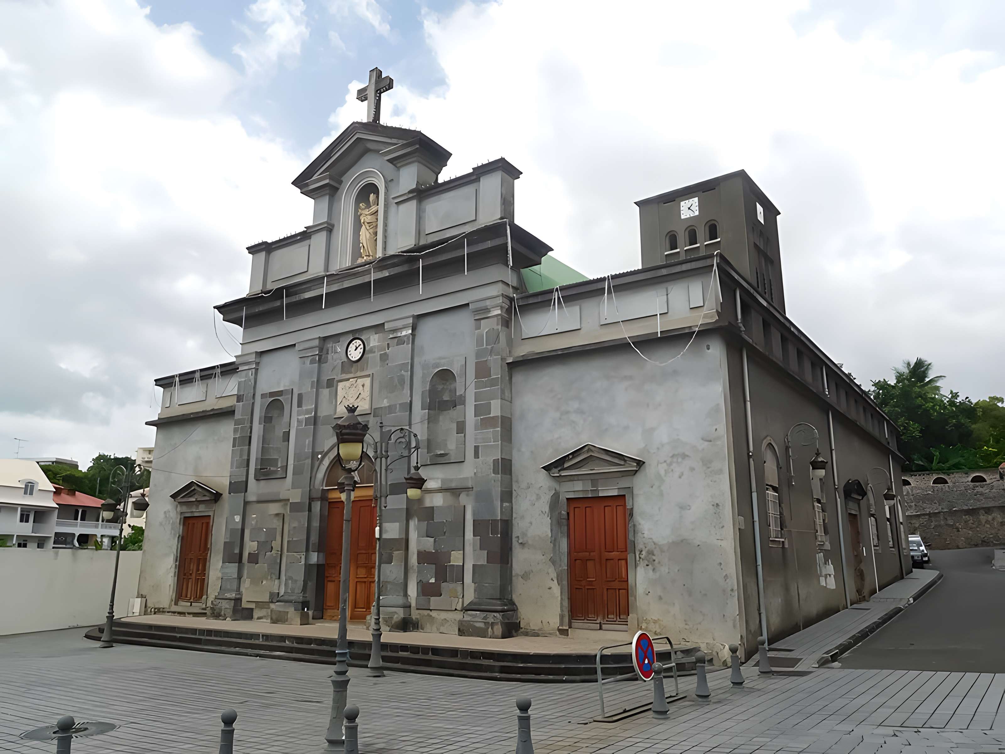 Cathédrale Notre-Dame de Guadeloupe, ancienne église Saint-François