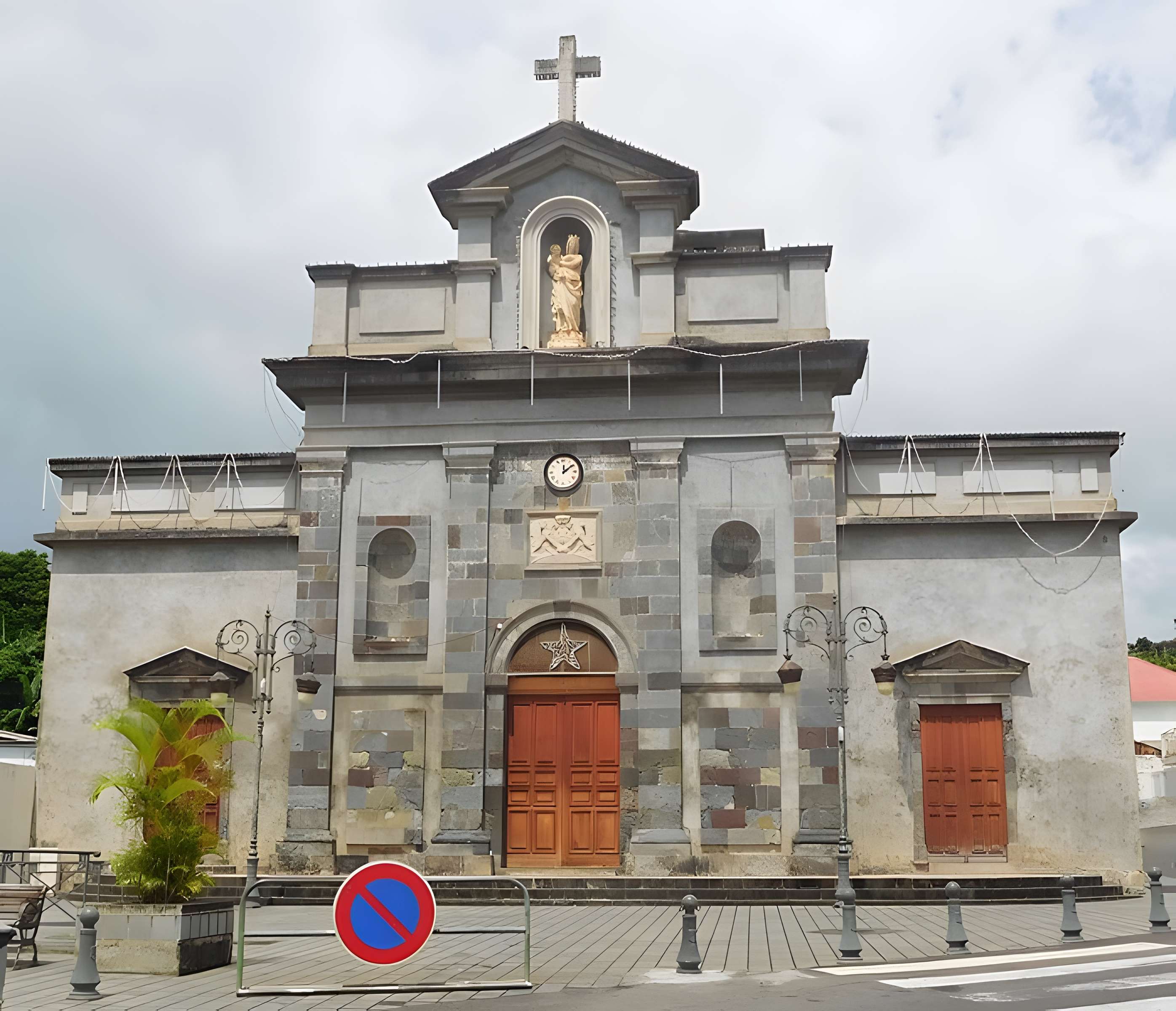 Cathédrale Notre-Dame de Guadeloupe, ancienne église Saint-François