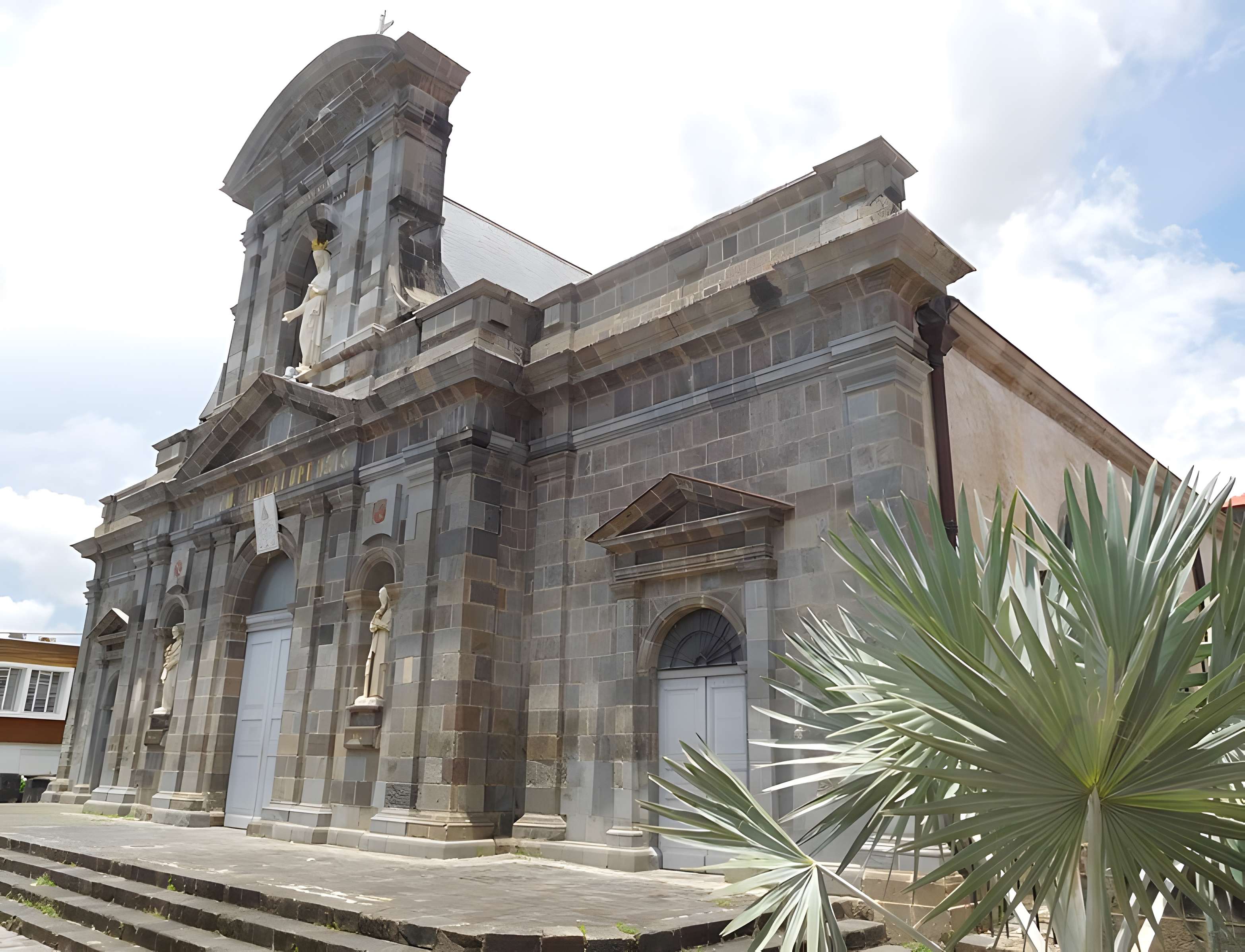 Cathédrale Notre-Dame de Guadeloupe, ancienne église Saint-François