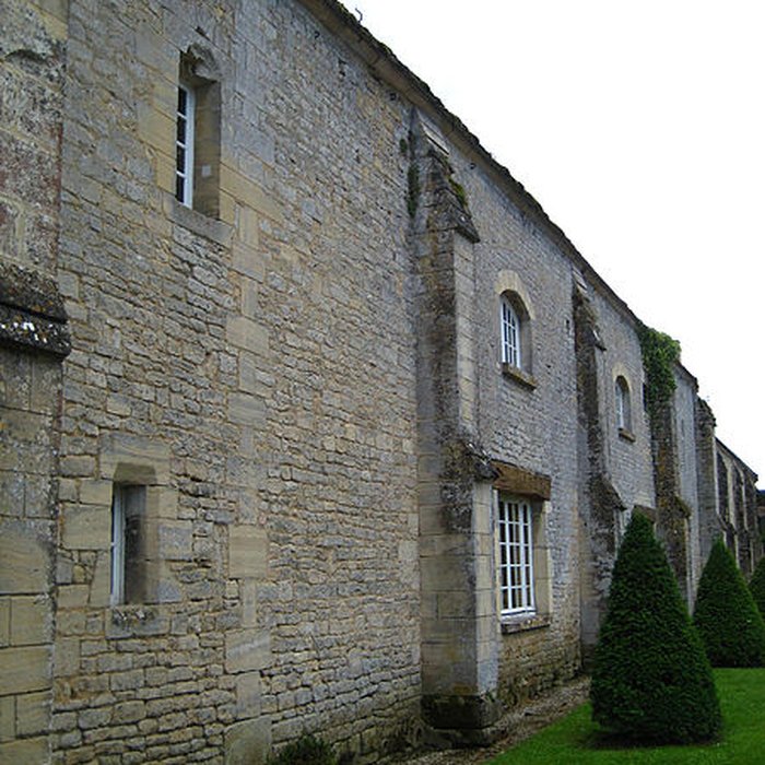 Photo de Restes du prieuré de Saint-Gabriel, puis Centre dapprentissage horticole