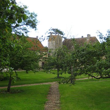 Restes du prieuré de Saint-Gabriel, puis Centre dapprentissage horticole